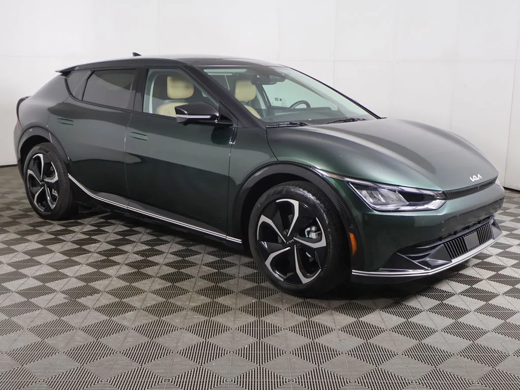 Used 2023 Kia EV6 GT-Line with VIN KNDC3DLC8P5152073 for sale in Parma, OH