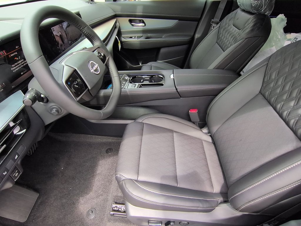 New 2026 Everest White Pearl TriCoat Nissan Platinum image 4