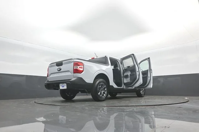 New 2026 Space White Metallic Ford XLT image 35