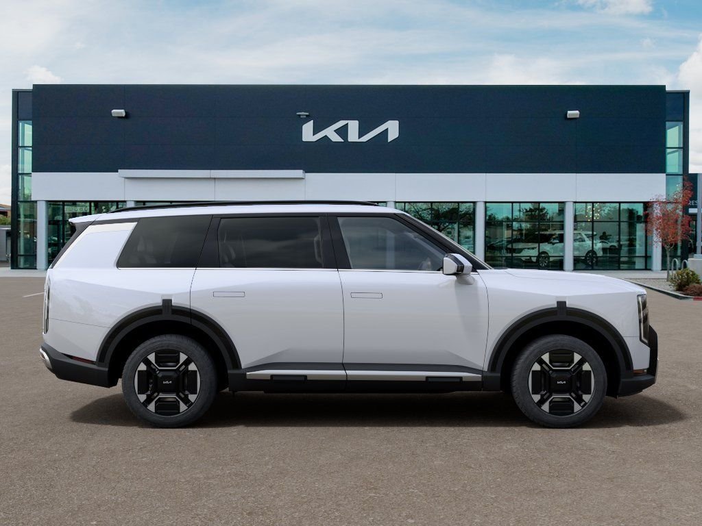 New 2027 White Kia EX image 7
