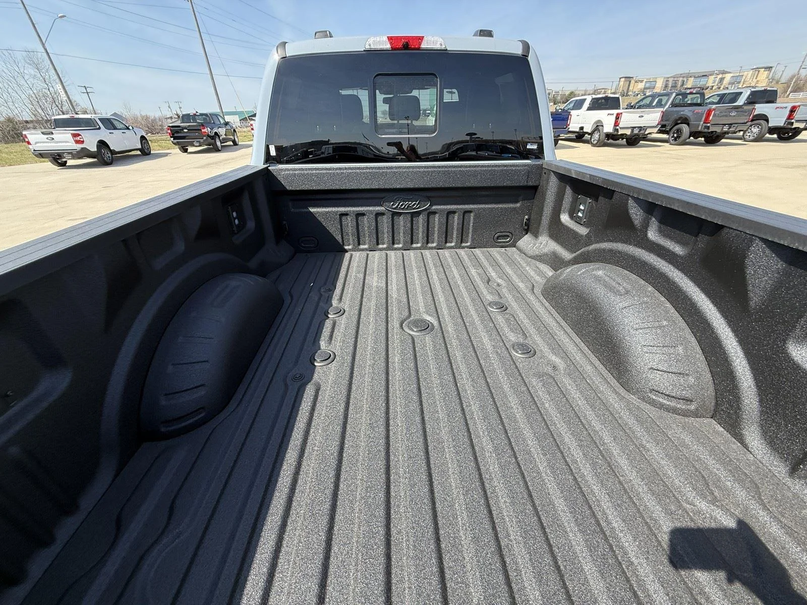 New 2026 Glacier Gray Metallic Tri-Coat Ford F-250® Platinum® image 10