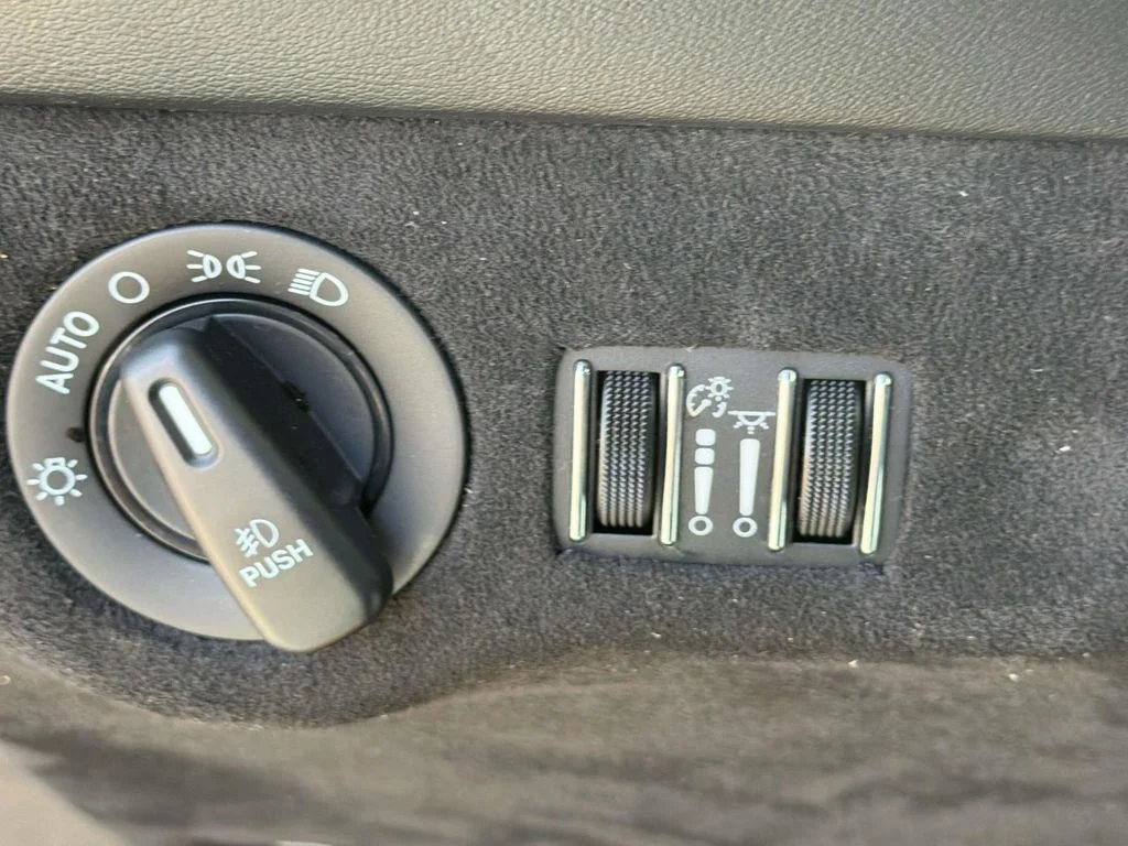Used 2022 Granite Pearlcoat Dodge R/T Scat Pack image 27