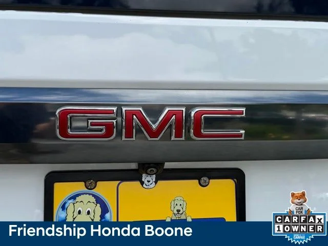 Used 2022 White GMC AT4 image 10