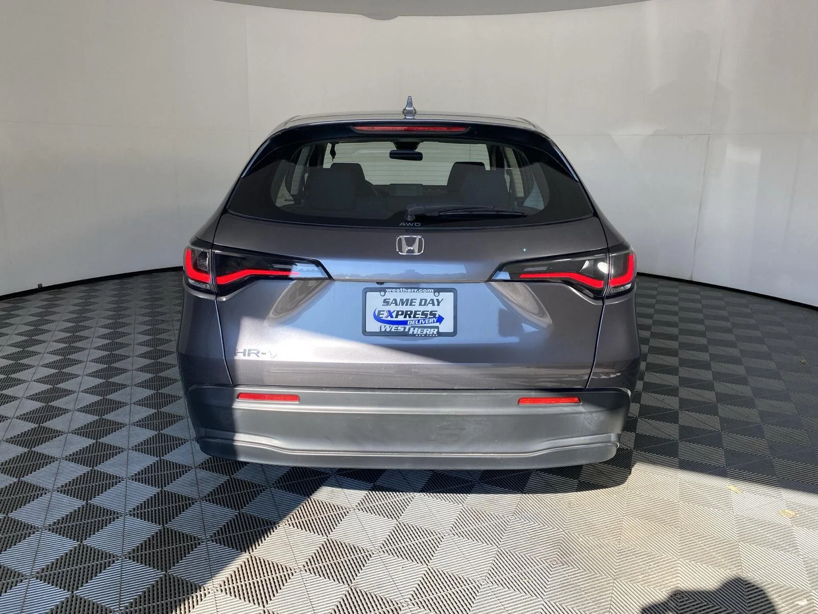 Used 2024 Modern Steel Metallic Honda LX image 6