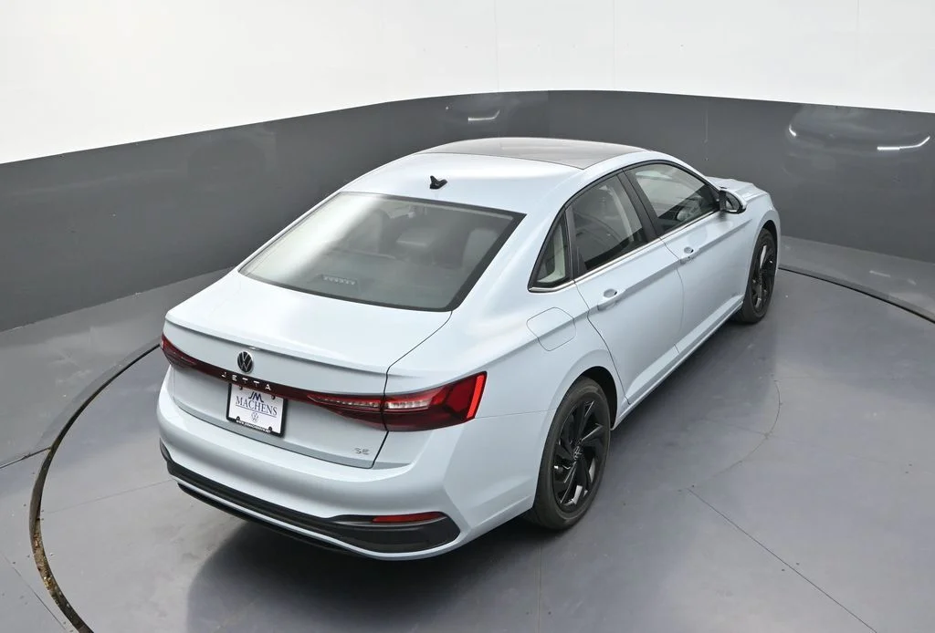 2026 Volkswagen Jetta SE - Photo 18