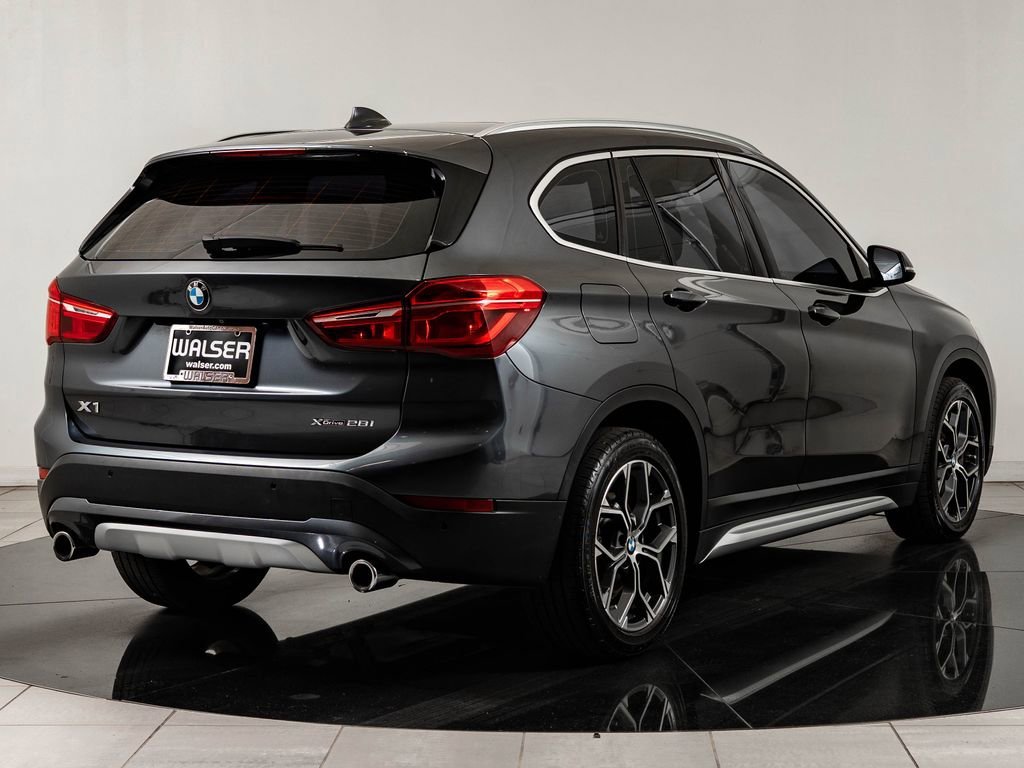 Used 2021 Mineral Gray Metallic BMW xDrive28i image 10