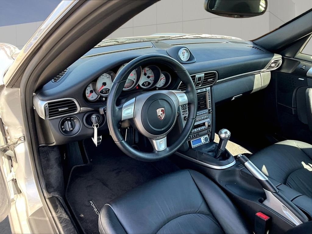 Used 2007 Silver Porsche Carrera 4S image 4