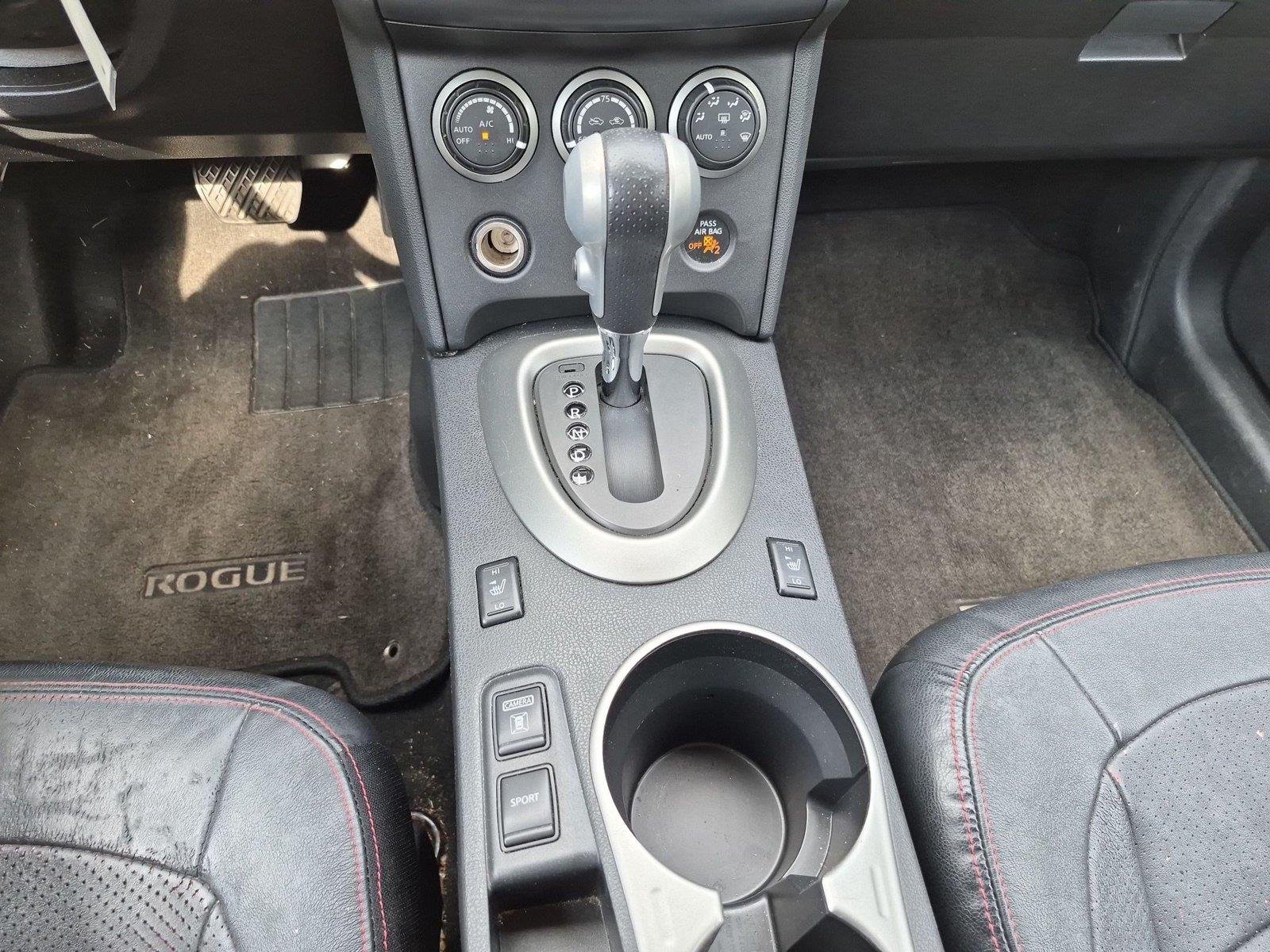 Used 2012 Platinum Graphite Nissan SL image 27