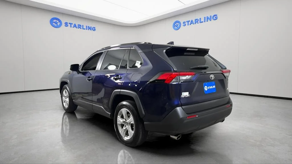 Used 2019 Blue Toyota XLE image 5