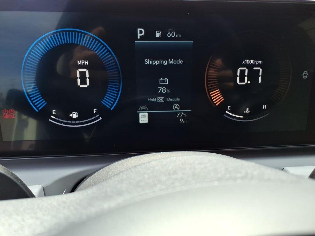 New 2026 White Hyundai SEL FWD image 17