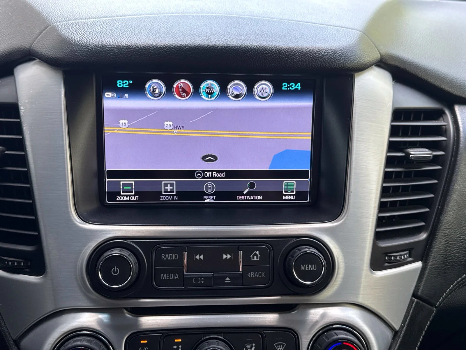 Used 2018 Quicksilver Metallic GMC SLT image 5