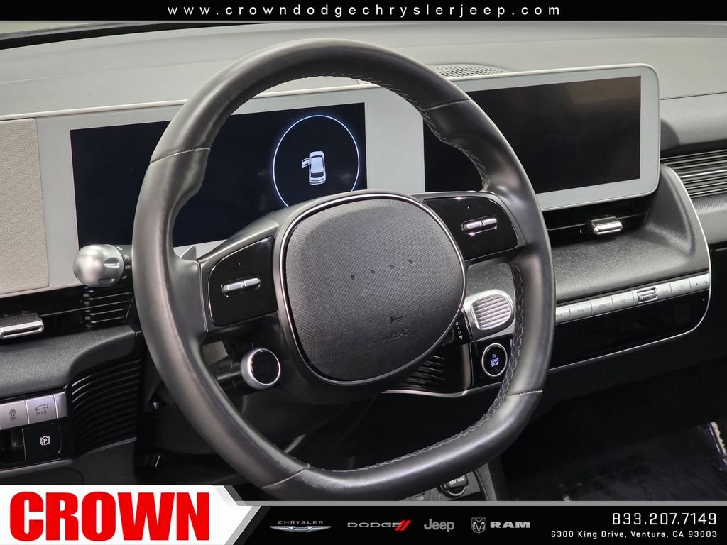 Used 2024 Black Hyundai SEL image 25