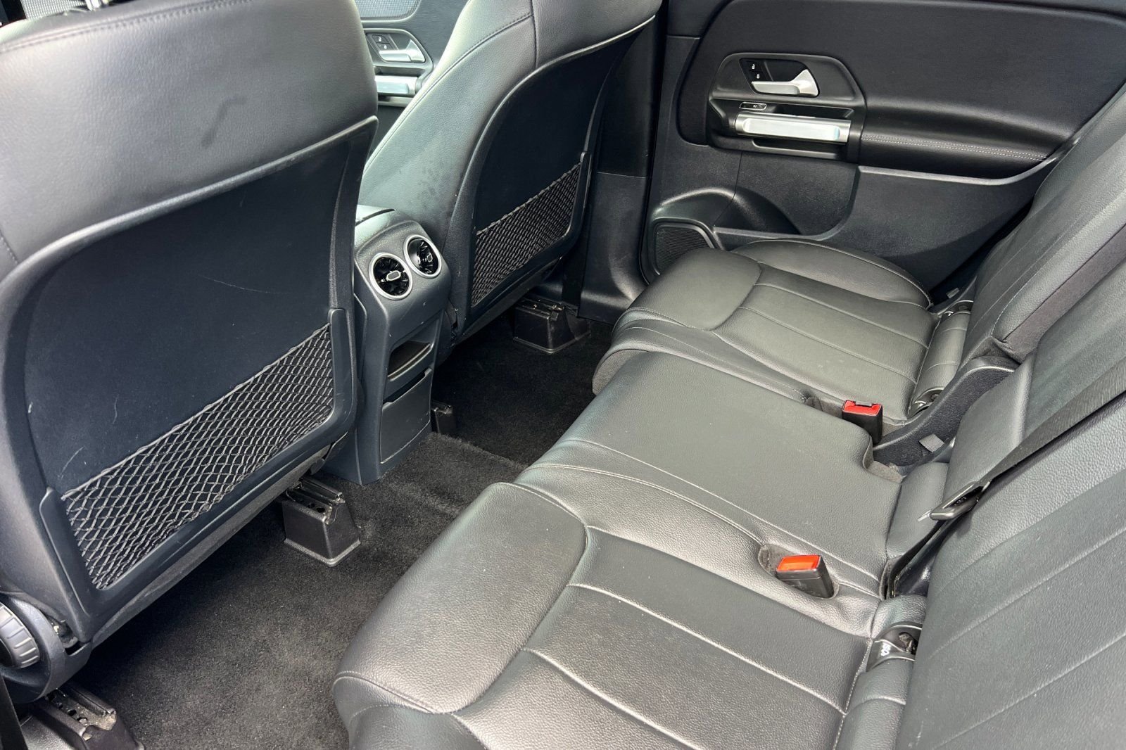 Used 2022 Iridium Silver Metallic Mercedes-Benz 250 image 4