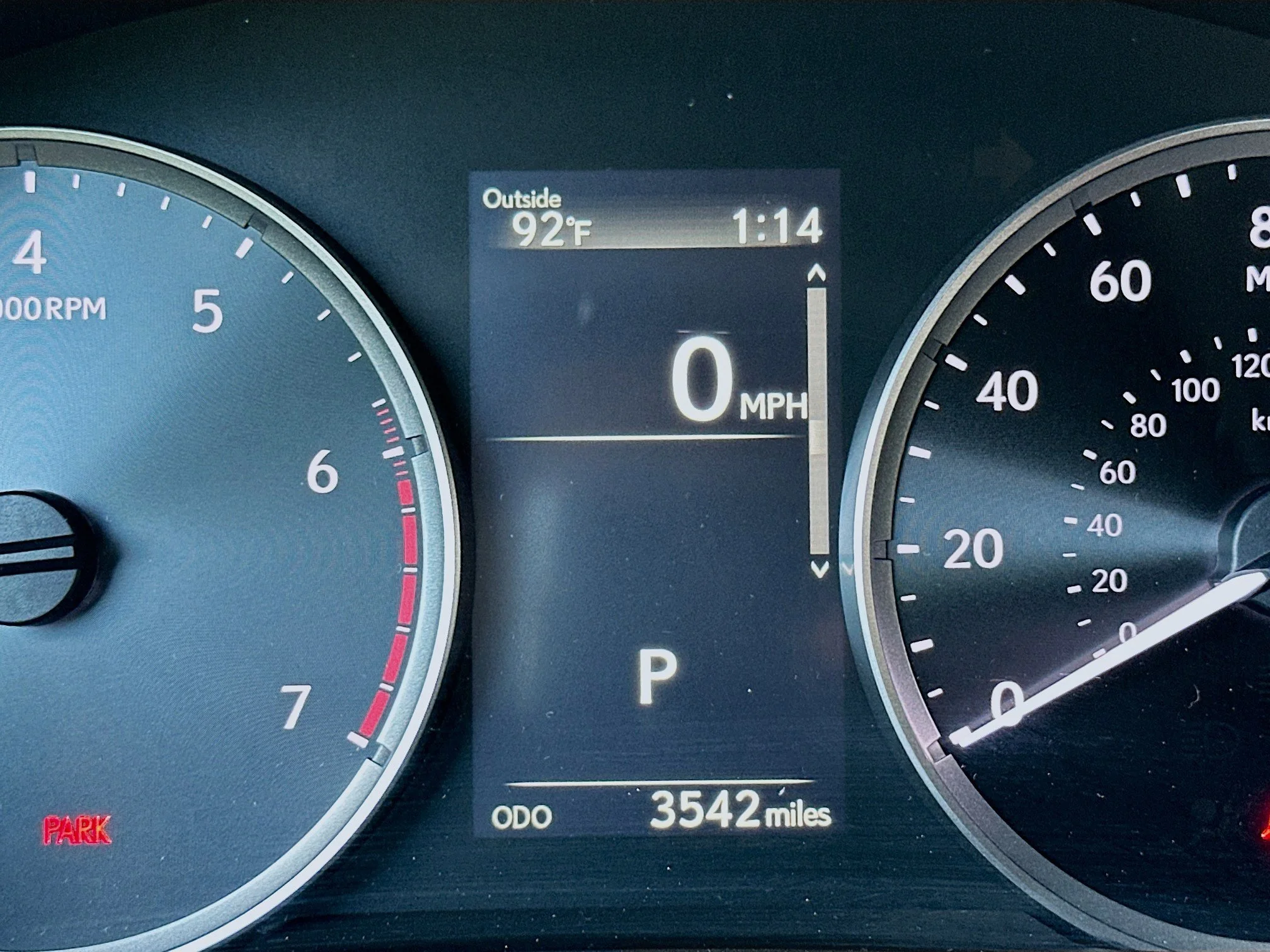 2025 Lexus IS 300 - Photo 11