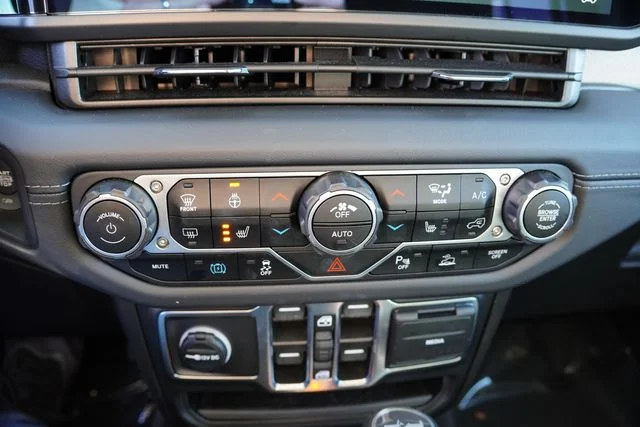 Certified Used 2025 Gray Jeep Sahara 4xe image 25