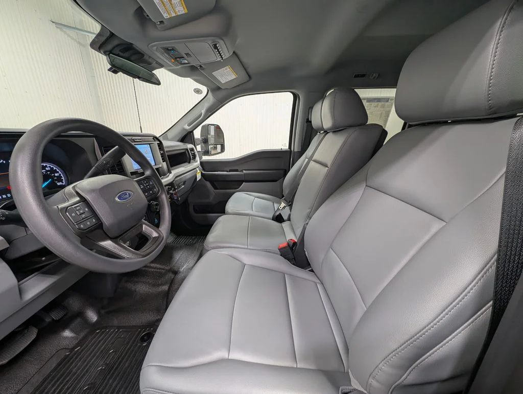New 2026 Oxford White Ford F-350® XL image 15