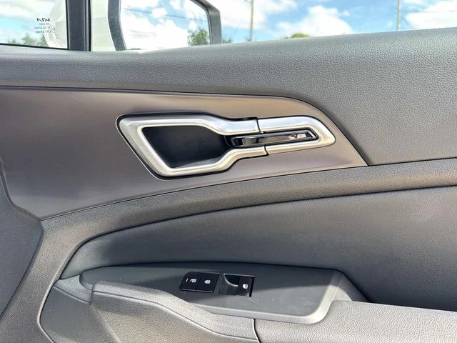 Used 2026 White Kia EX image 28
