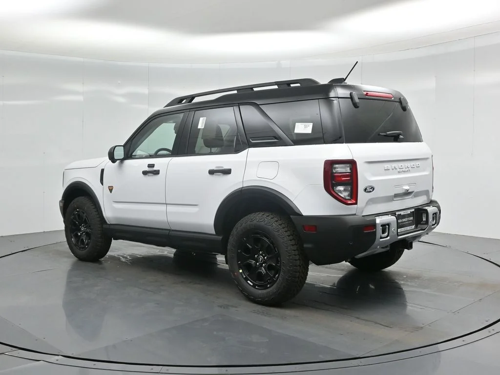 New 2026 Oxford White Ford Badlands image 6