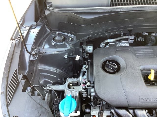 Used 2022 Black Kia EX image 15