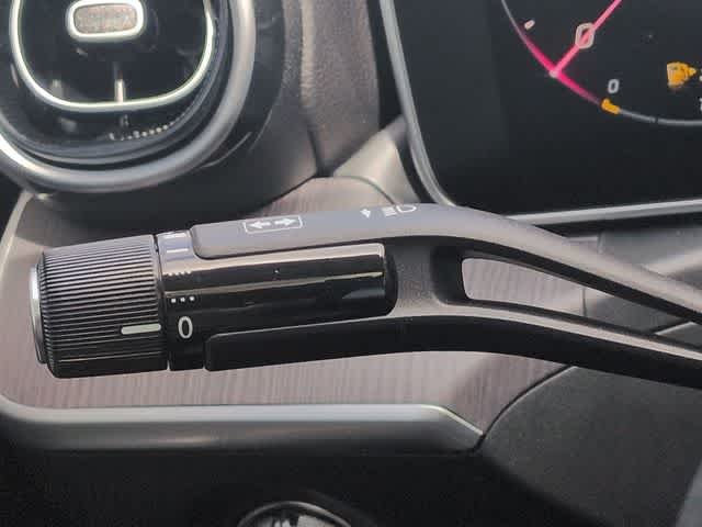 New 2026 MANUFAKTUR Alpine Grey Mercedes-Benz C 300 image 25