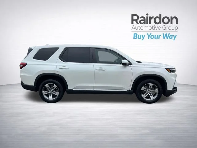 Used 2023 Platinum White Pearl Honda EX-L 8 Passenger image 8