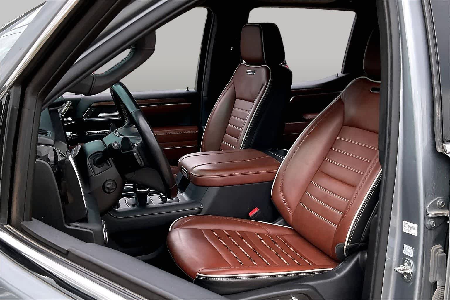 Used 2023 Sterling Metallic GMC Denali Ultimate image 8