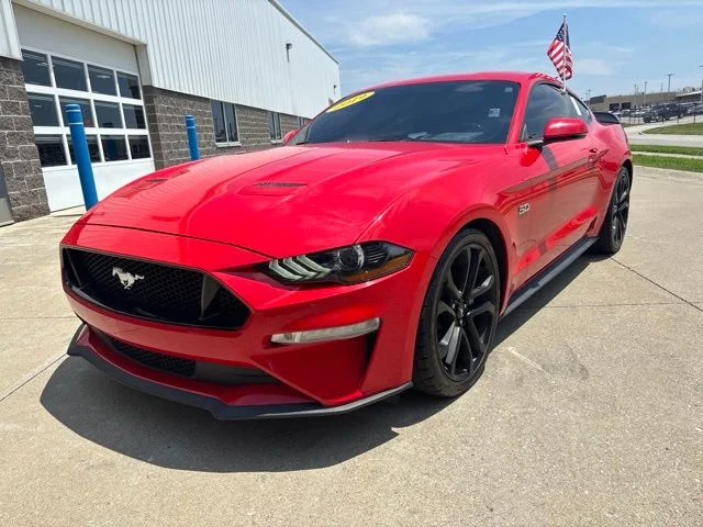 Used 2019 Race Red Ford GT Premium image 3