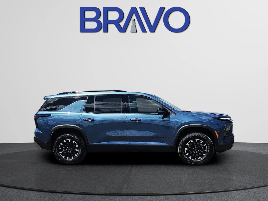 Used 2026 Lakeshore Blue Metallic Chevrolet Z71 image 3