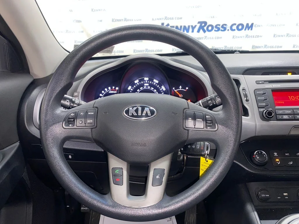 Used 2016 Silver Kia LX image 23