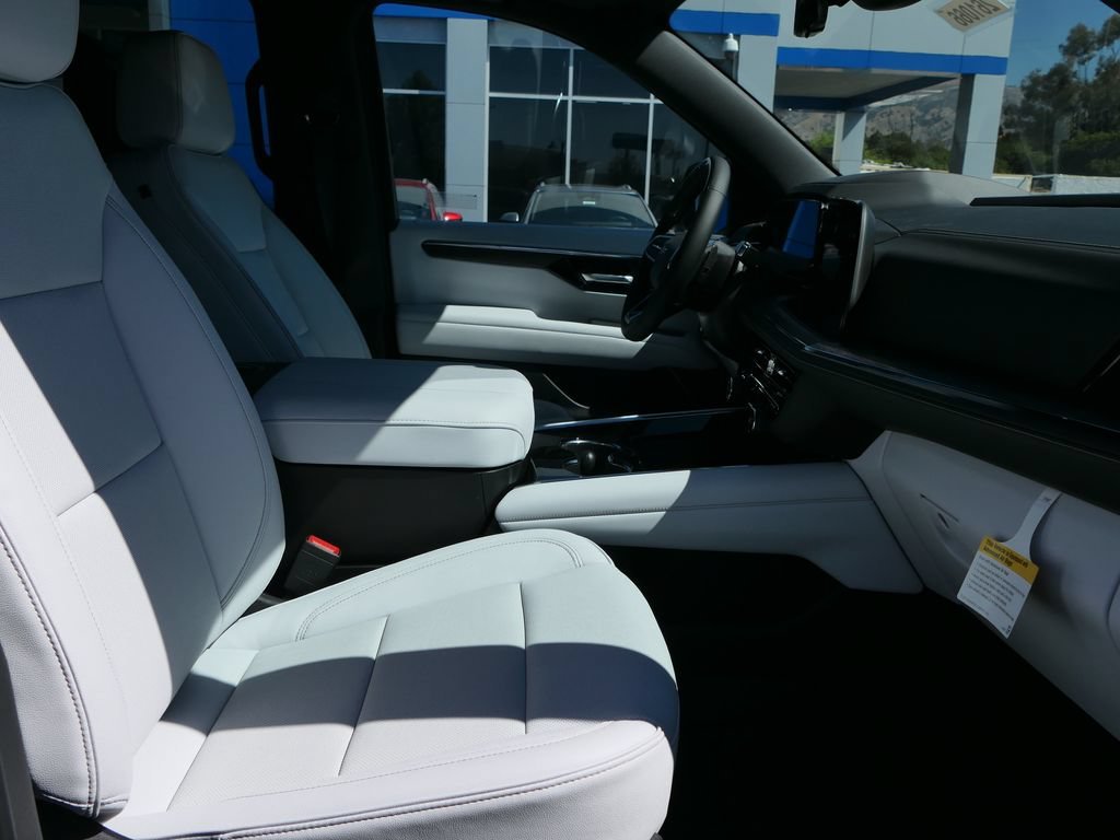 New 2026 Sterling Gray Metallic Chevrolet Premier image 28