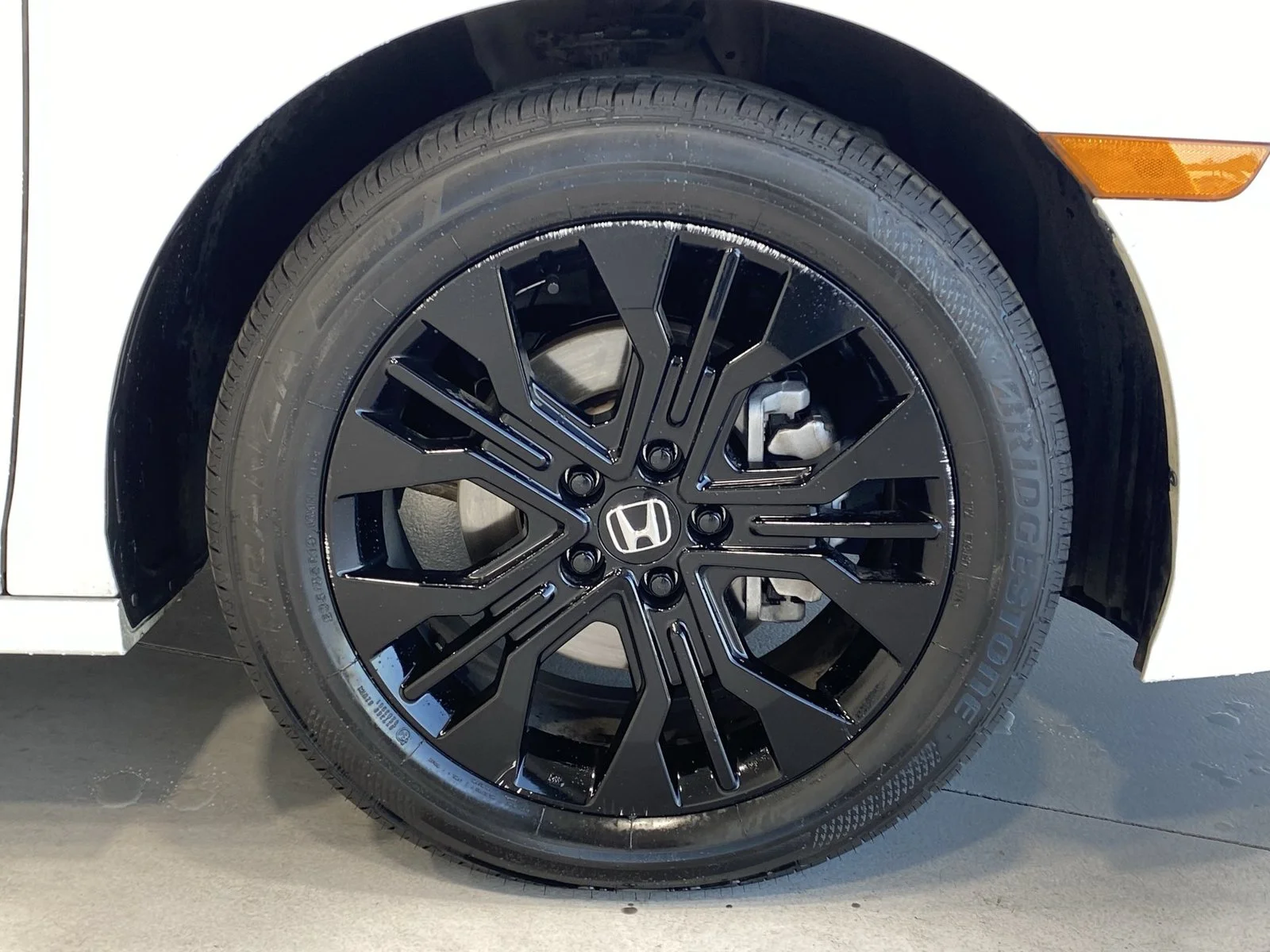 Used 2025 White Honda Sport-L image 10