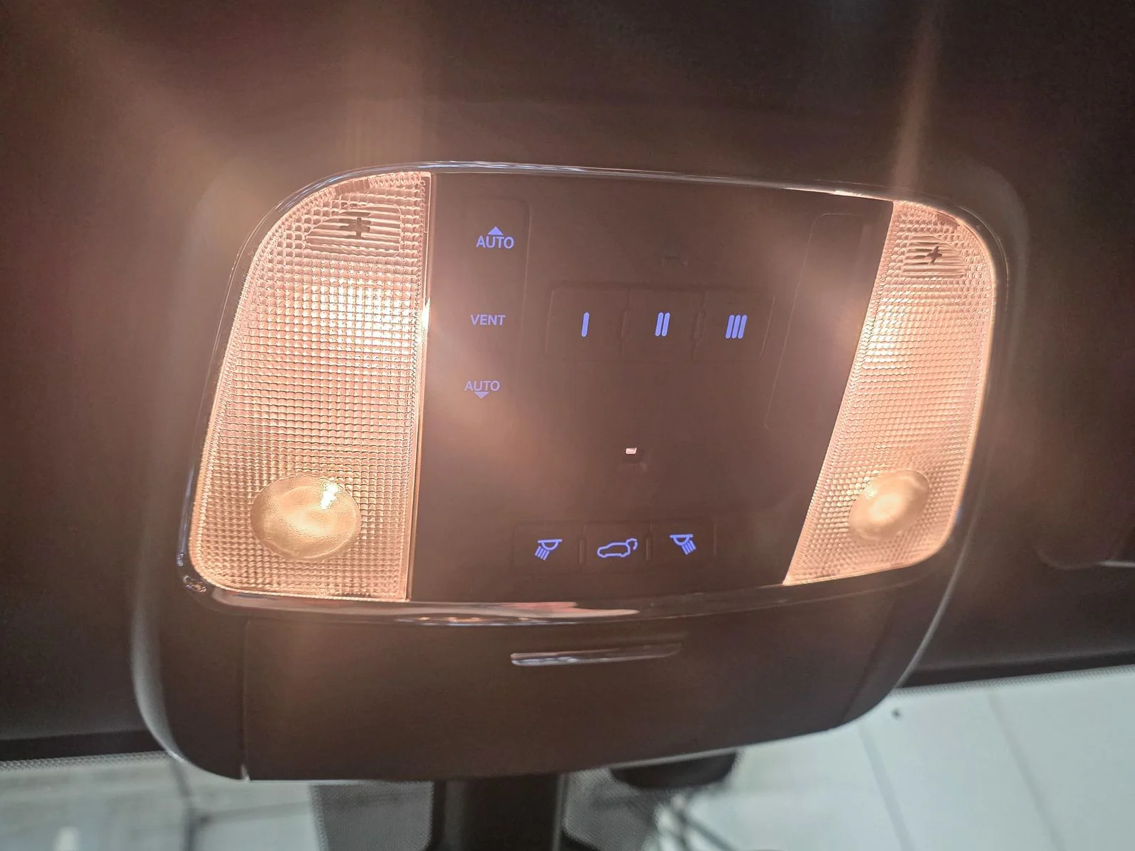 Used 2018 Red Jeep Limited image 30