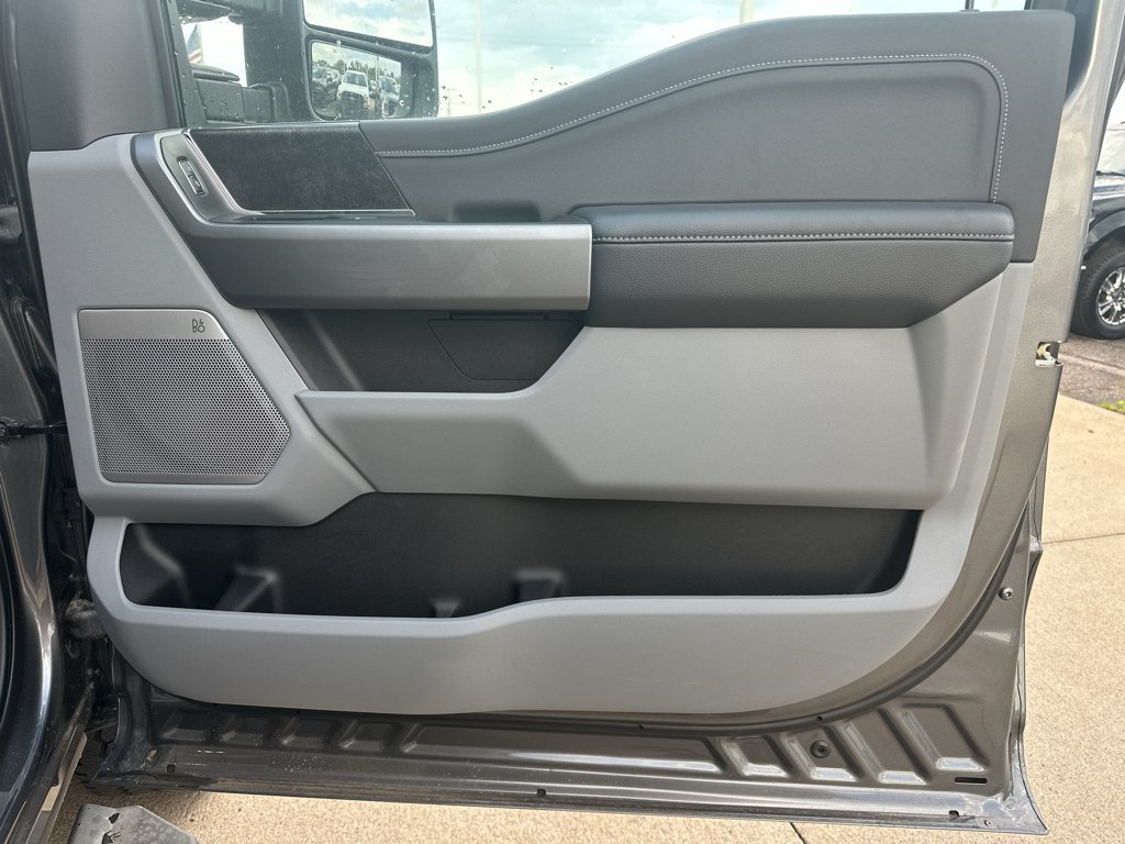 New 2026 Carbonized Gray Metallic Ford F-250® XLT image 30
