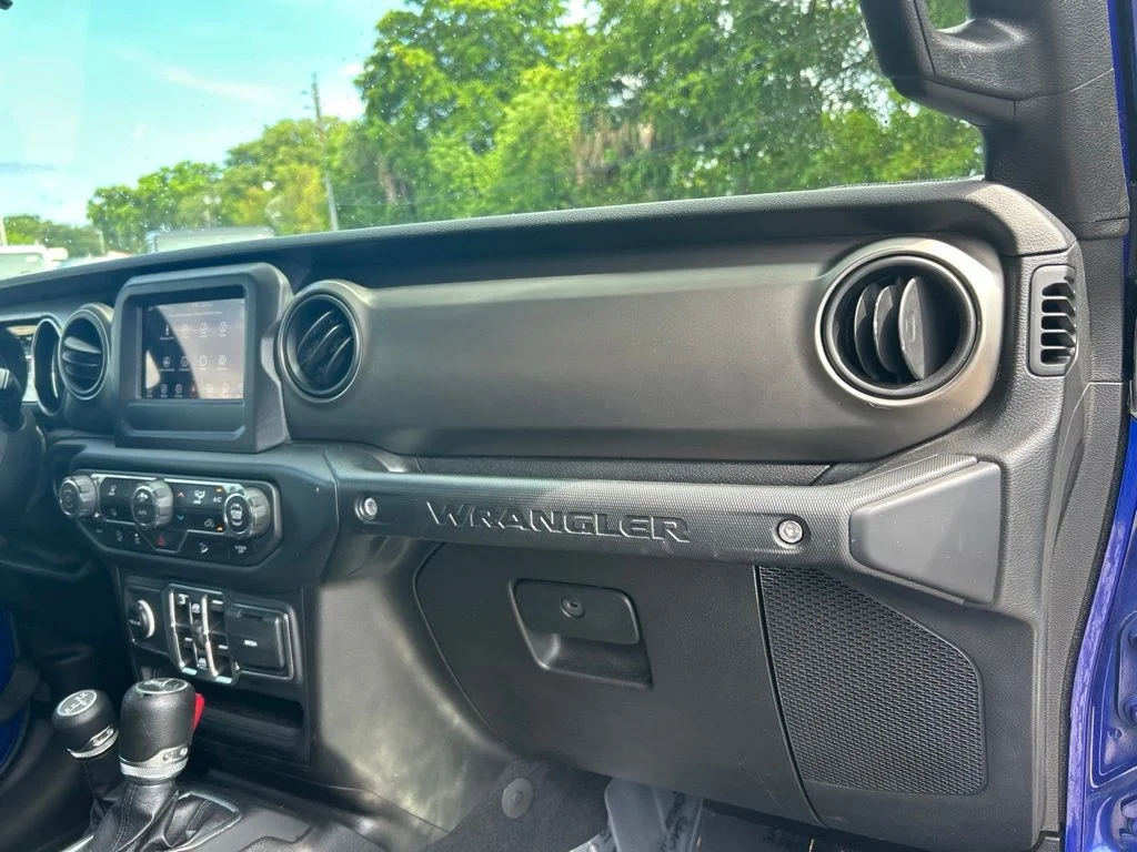 Used 2019 Blue Jeep Unlimited Sport S image 23