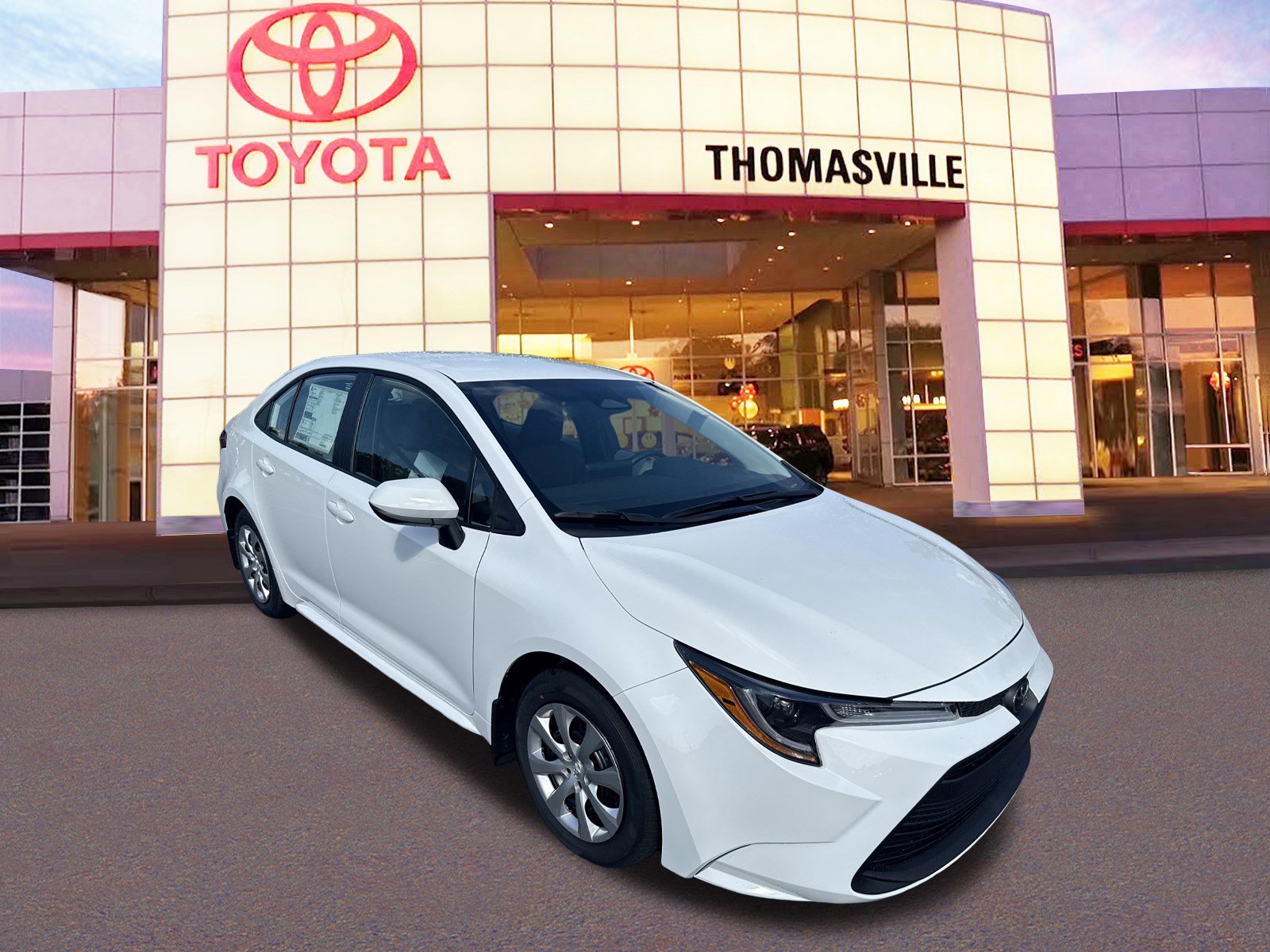 Used 2025  Toyota  image 3