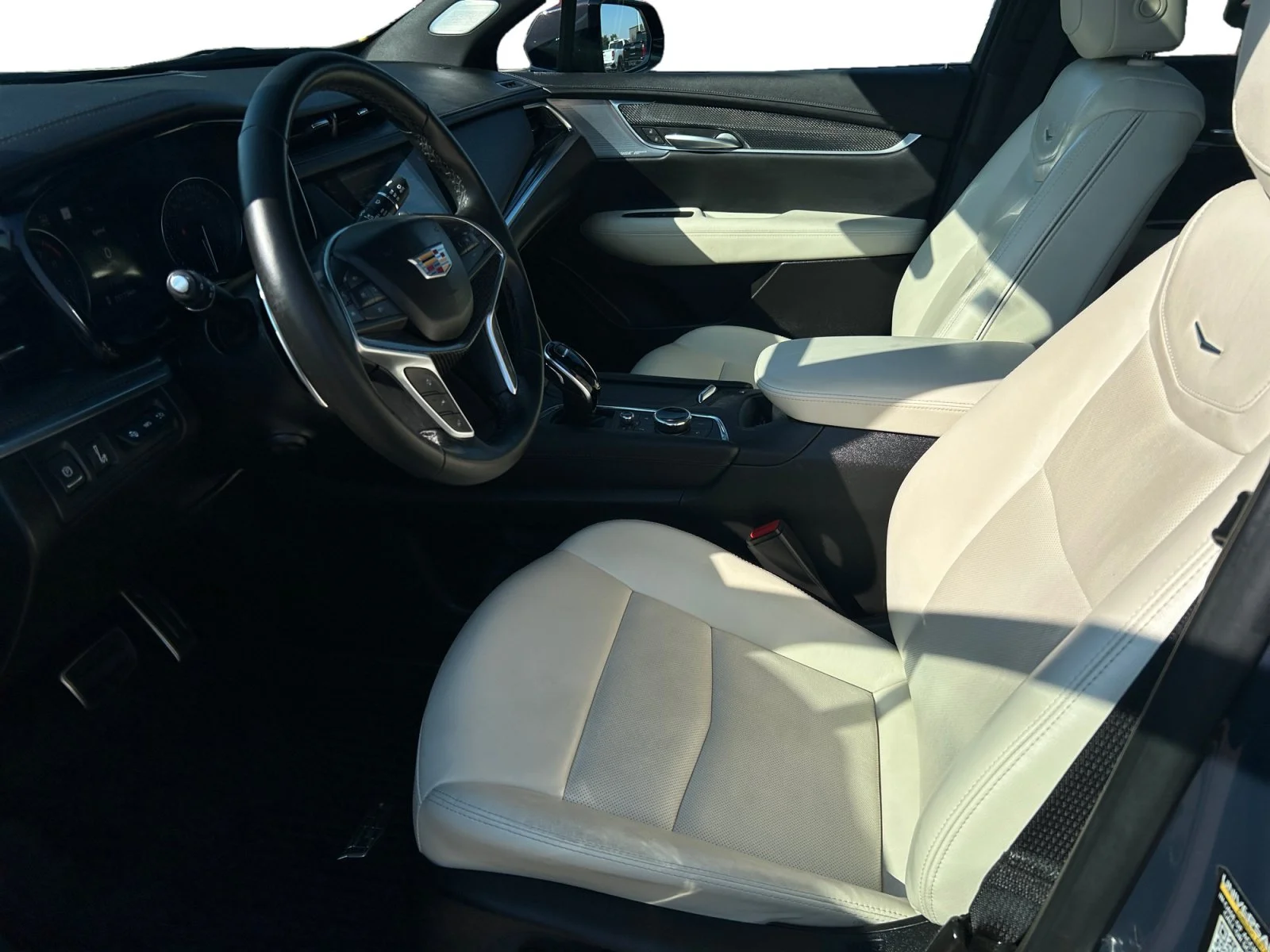 Used 2025 MIDNIGHT SKY METALLIC Cadillac AWD Sport Leather Sunroof Nav 3.6L image 14