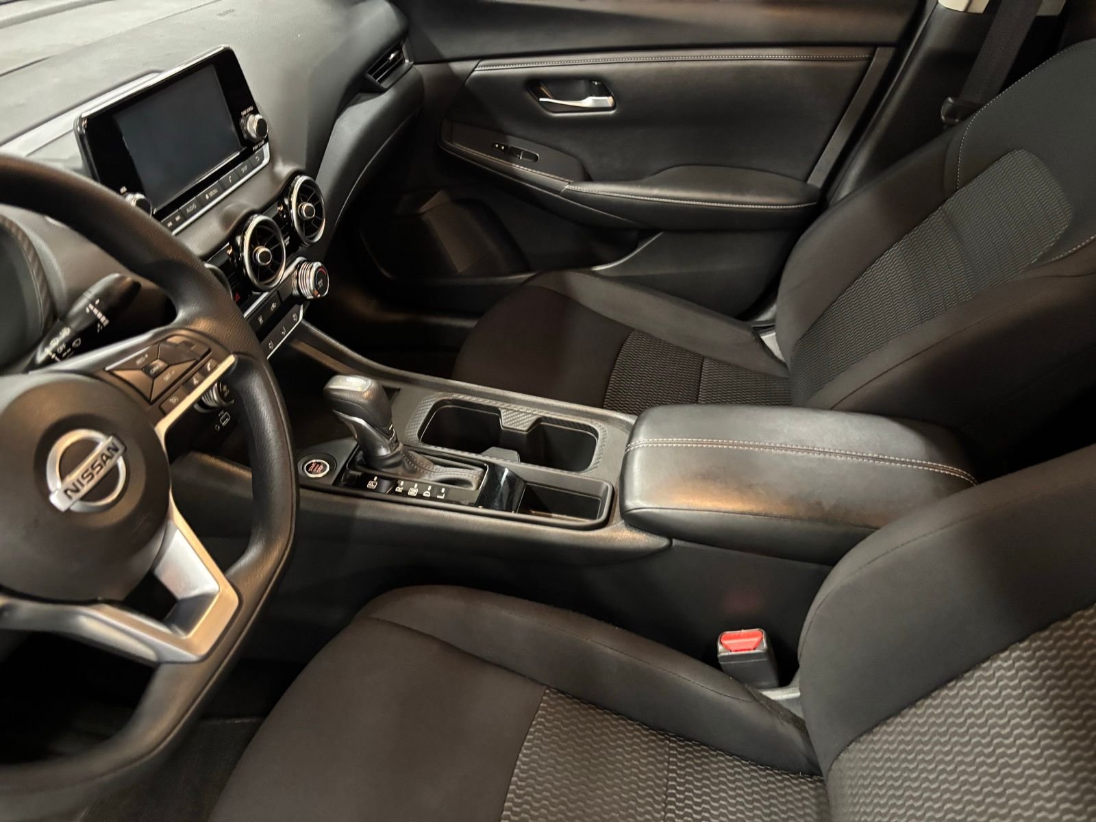 Used 2023 Silver Nissan S image 17