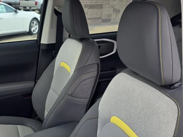 New 2026 Oxford White Ford Badlands® image 19