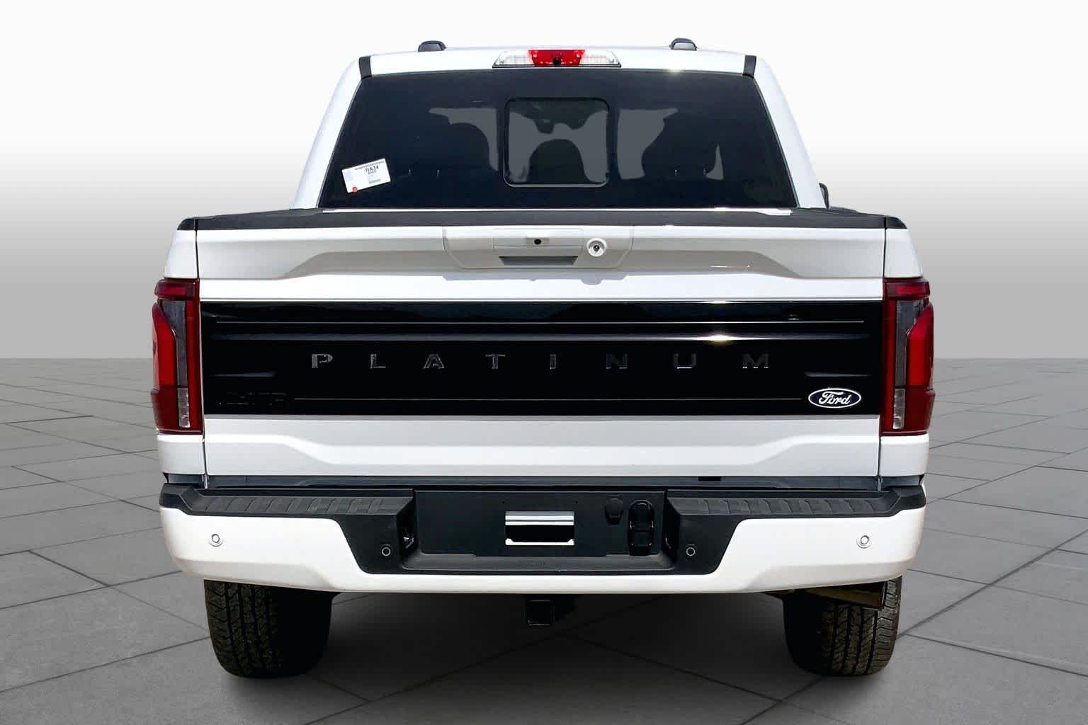 New 2026 Star White Metallic Tri-Coat Ford Platinum® image 4