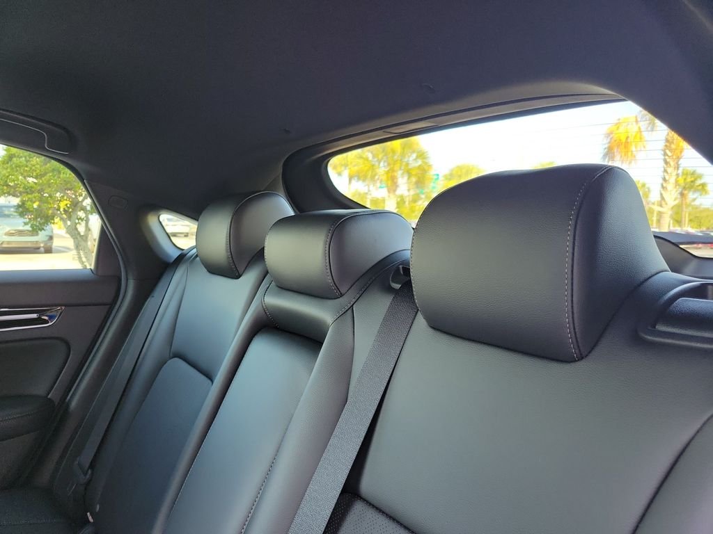 2024 Honda Civic Hatchback Sport Touring - Photo 16