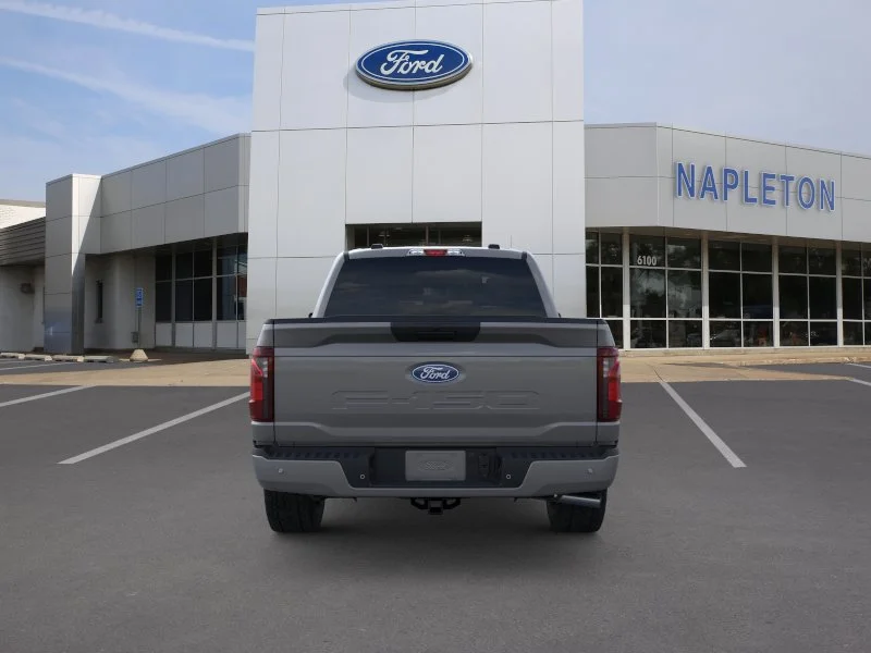 New 2026 Carbonized Gray Metallic Ford XLT image 41