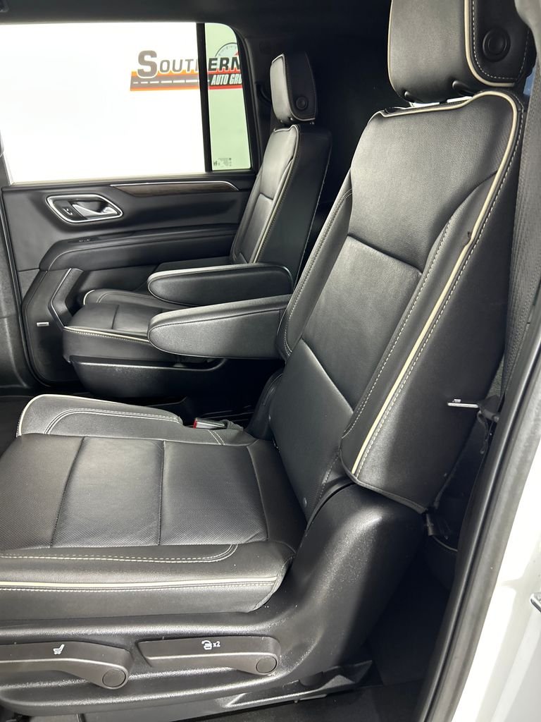 Used 2024 White Chevrolet Premier image 17