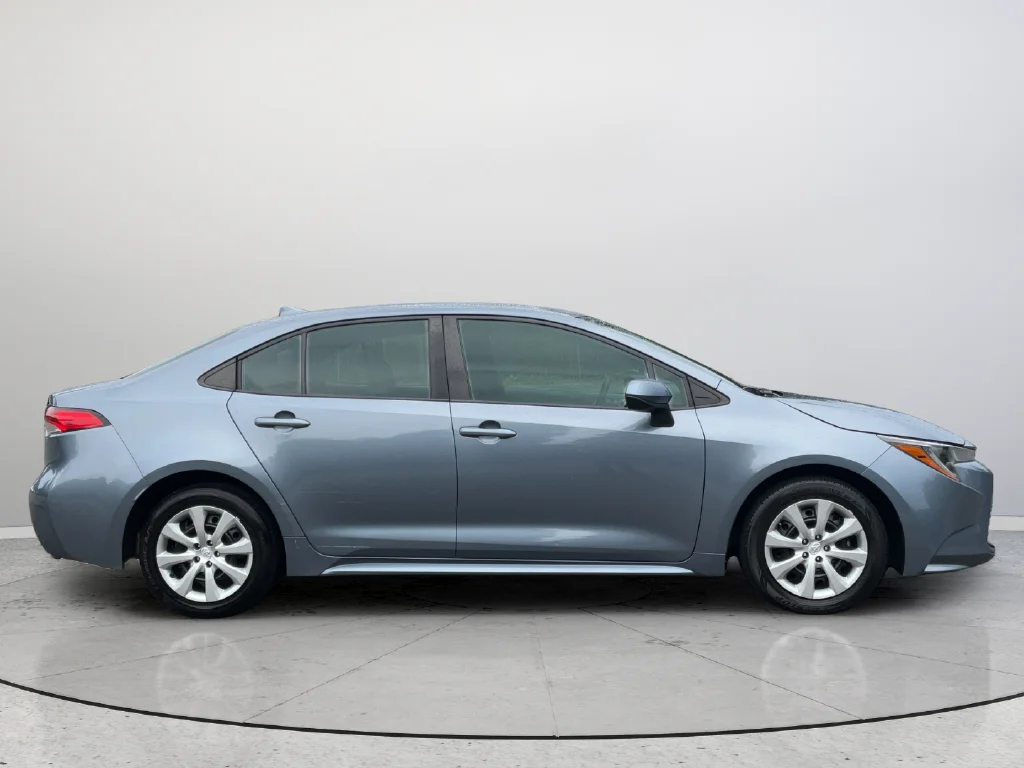 2024 Toyota Corolla LE - Photo 5