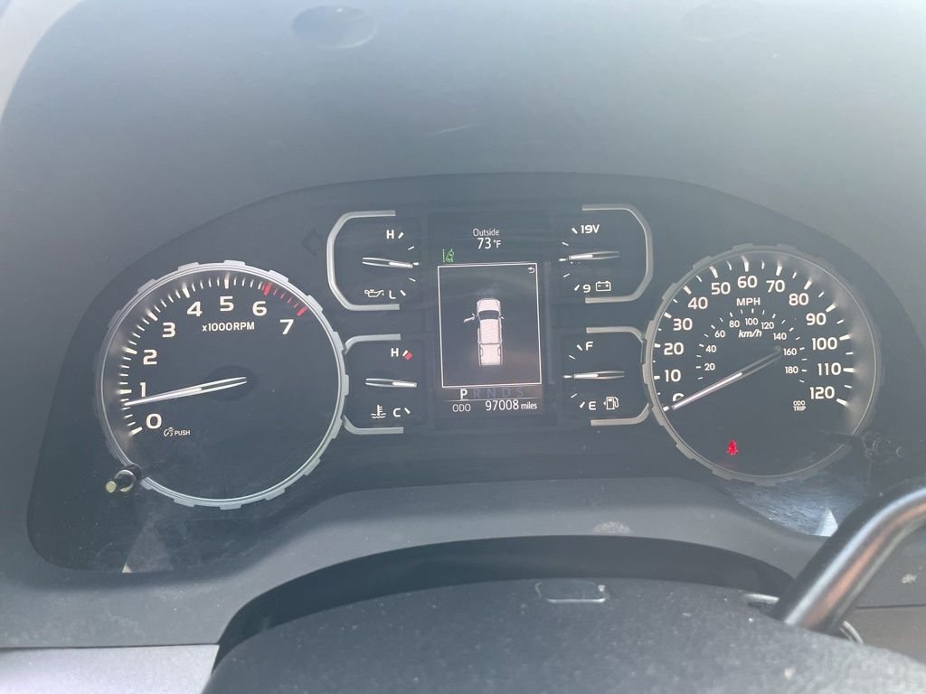 Used 2020 White Toyota SR5 image 22