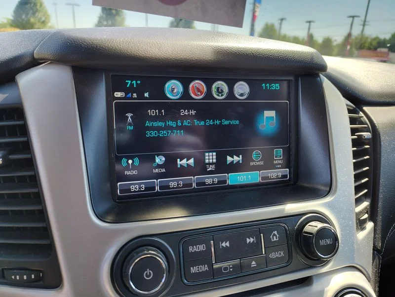 Used 2018 Black GMC SLE image 18