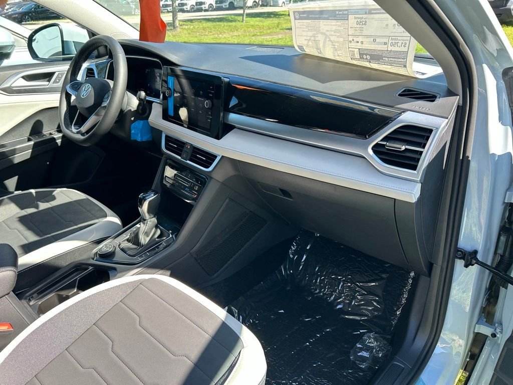 New 2026 Gray Volkswagen 1.5T SE image 42