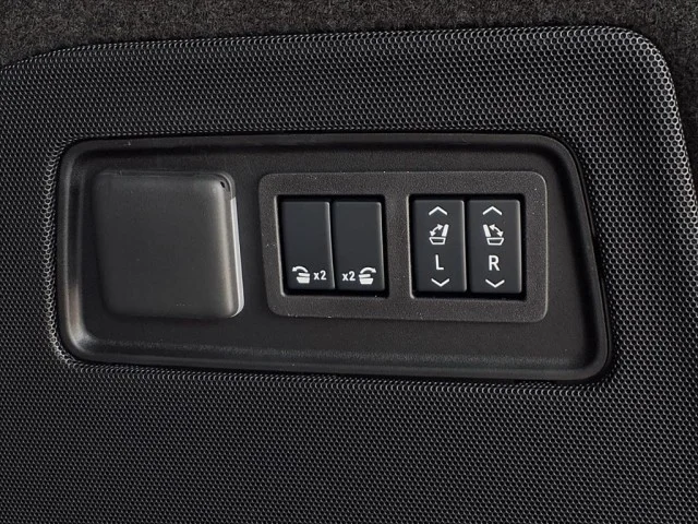 2026 Cadillac Escalade Luxury - Photo 13