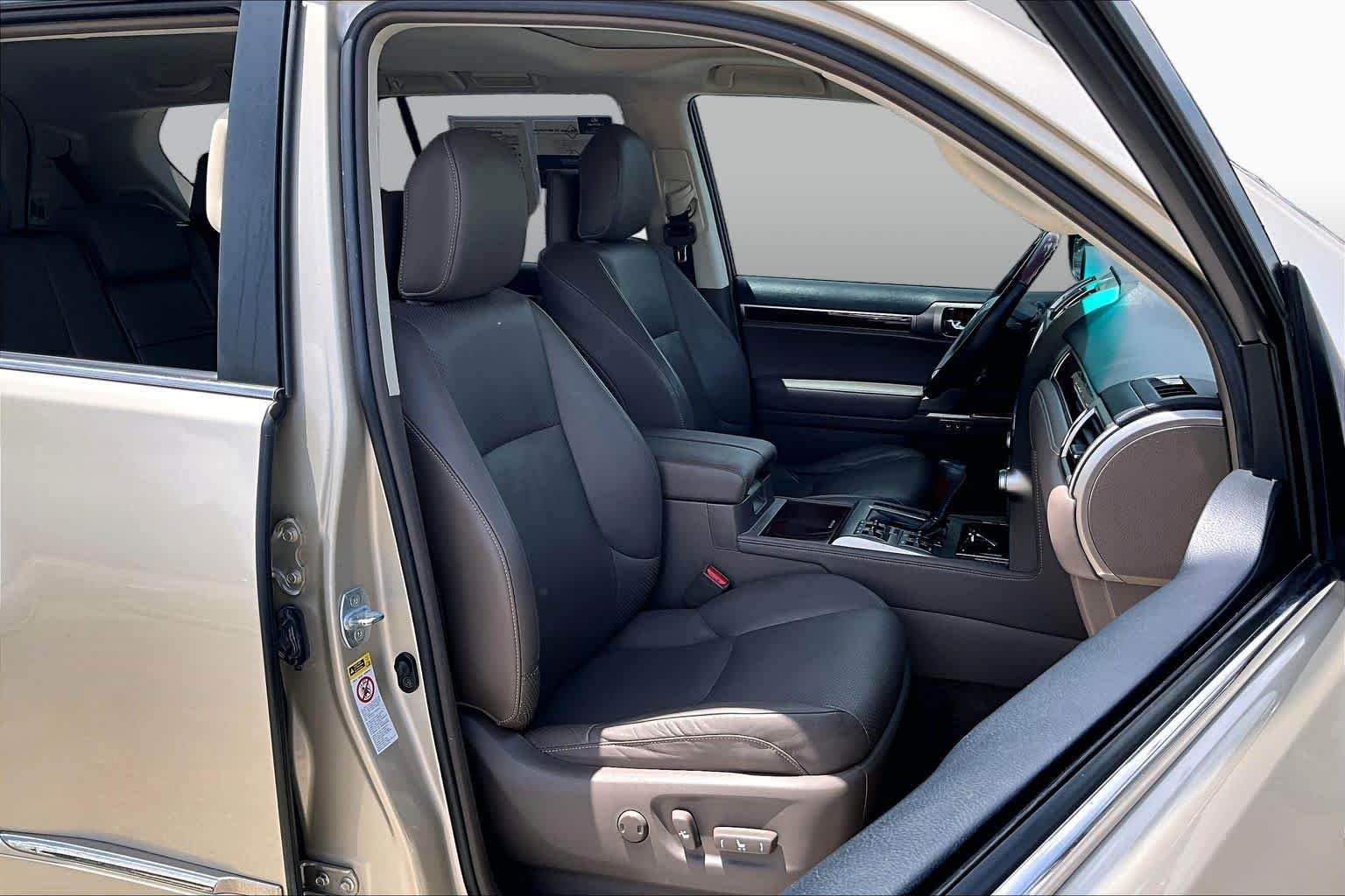 Used 2010 Satin Cashmere Metallic Lexus Premium image 6