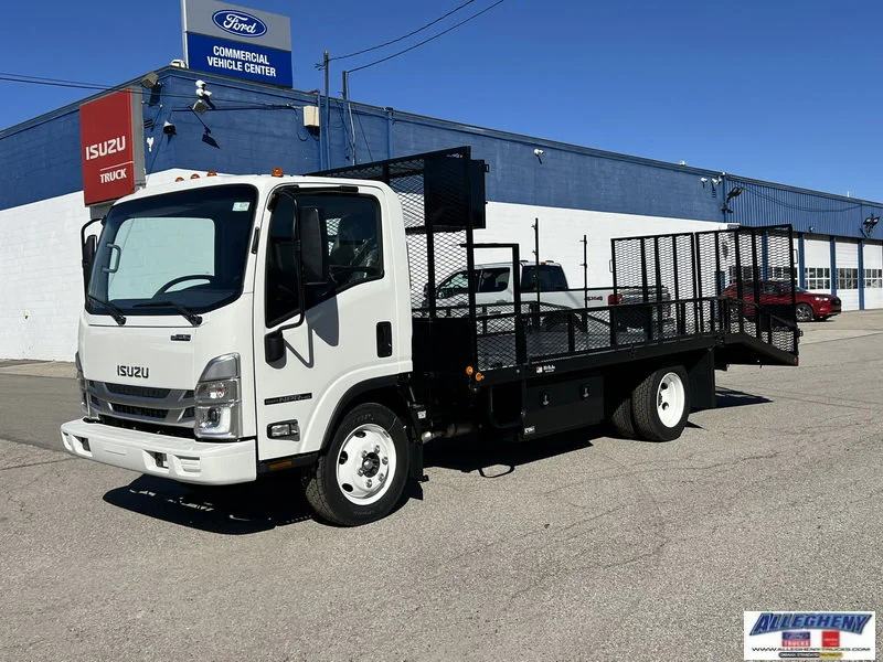 2026 Isuzu NPR-HD's photo