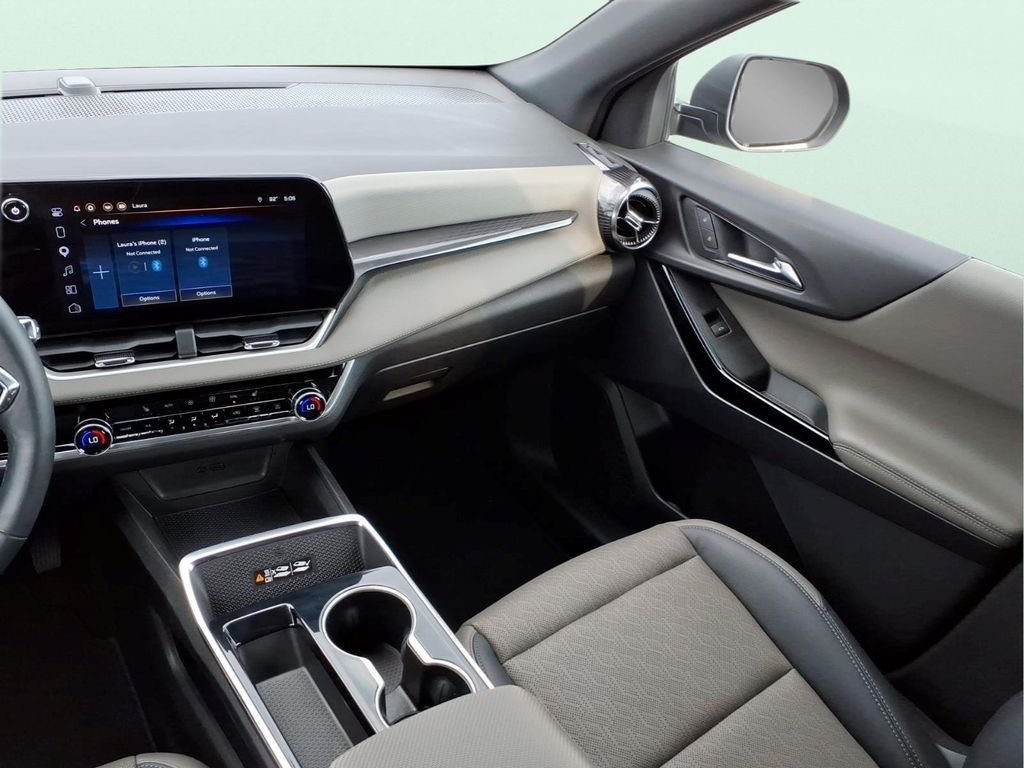 Used 2025 Black Chevrolet LT image 18